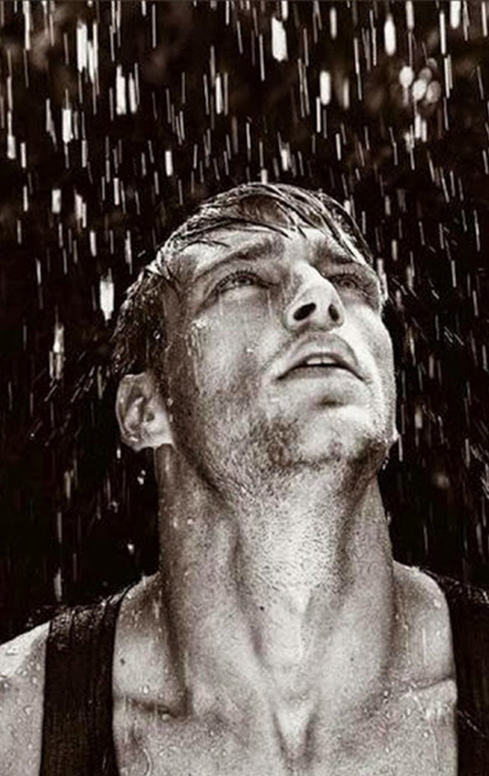 Промчалась бешенная ночь