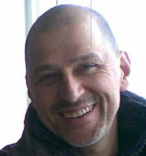 Емил Миланов Закрыв глаза Ти