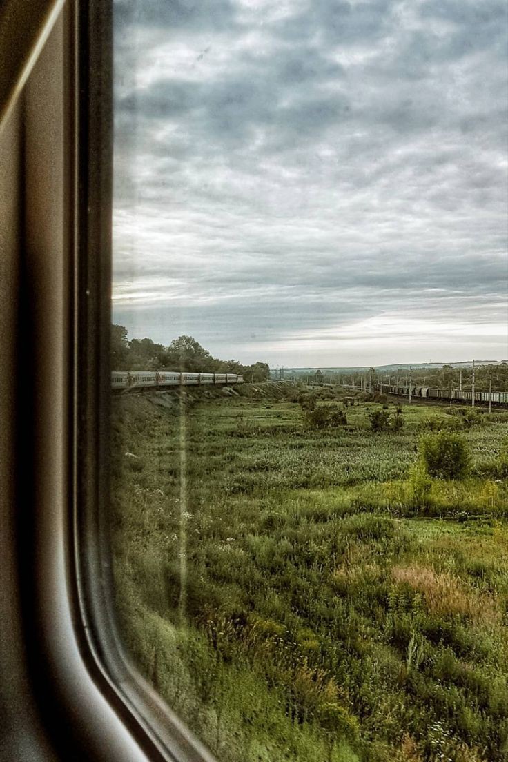 Вдаль уносятся села