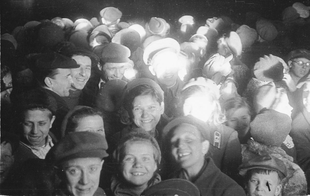 Праздничный салют