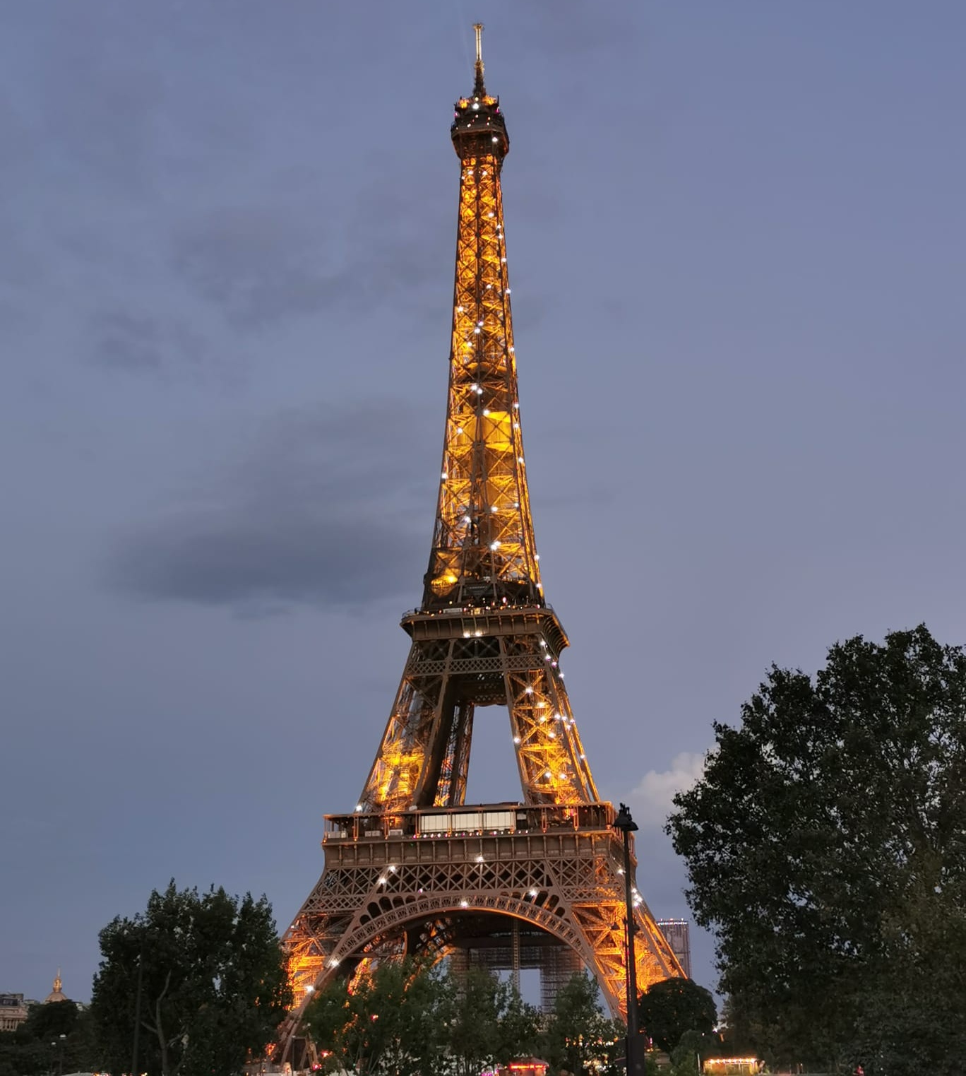 Мятежный Париж