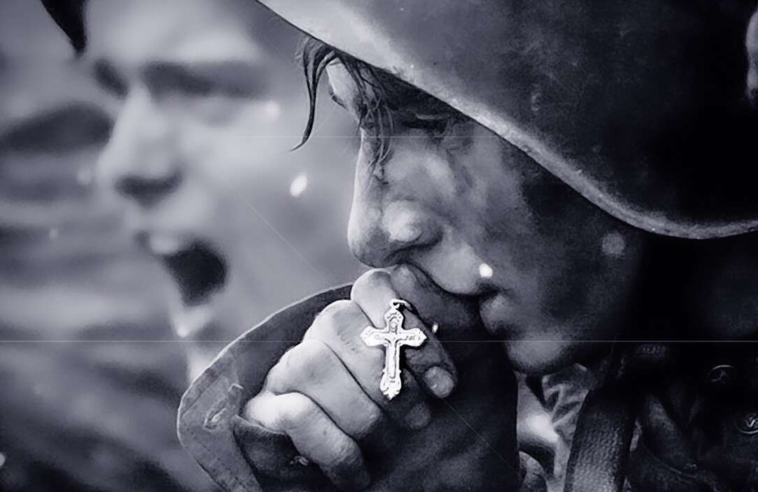 Комбат человек военный