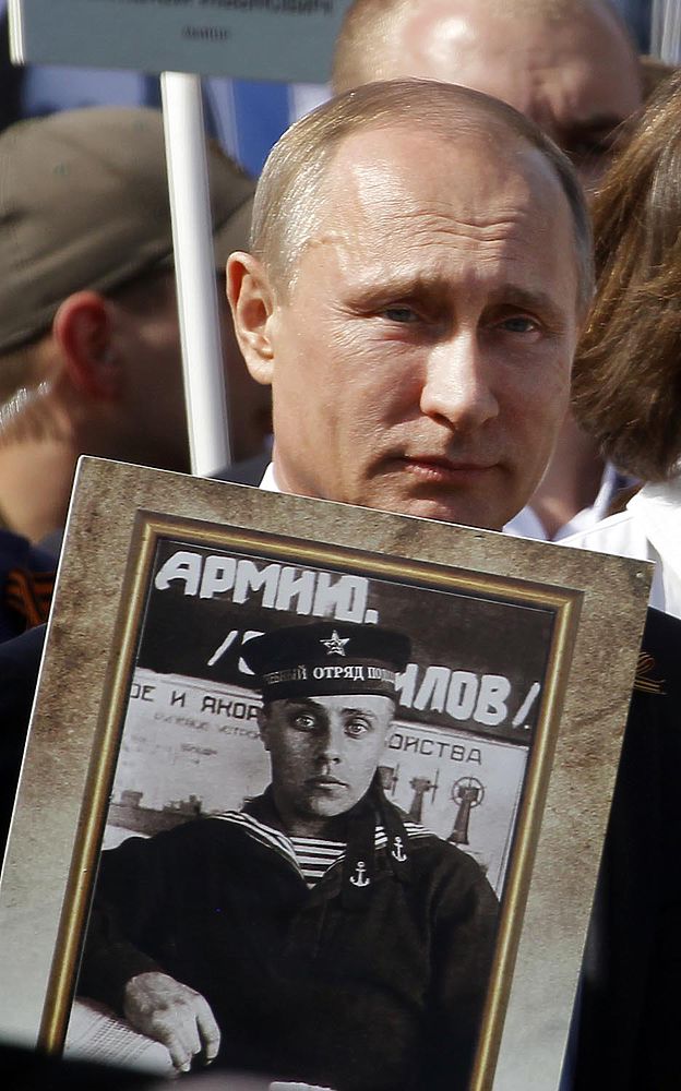 В минуту молчания