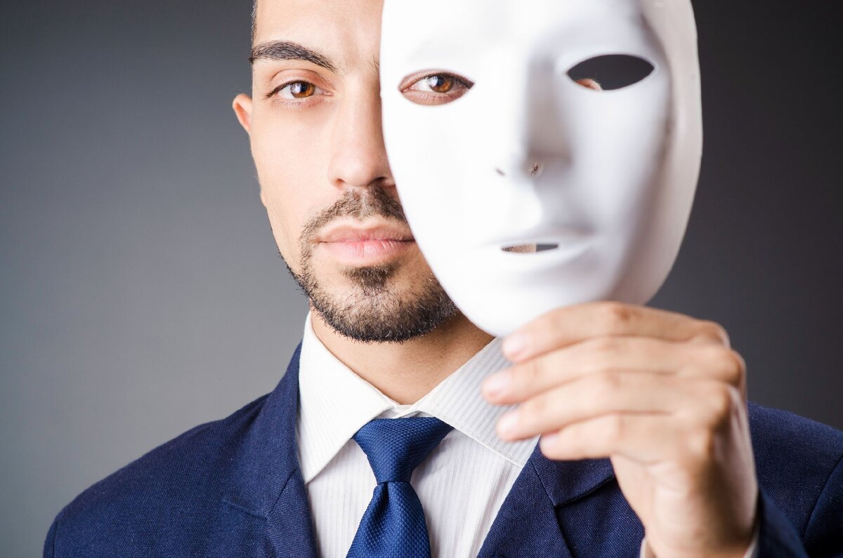 843. Фейс с этикеткой