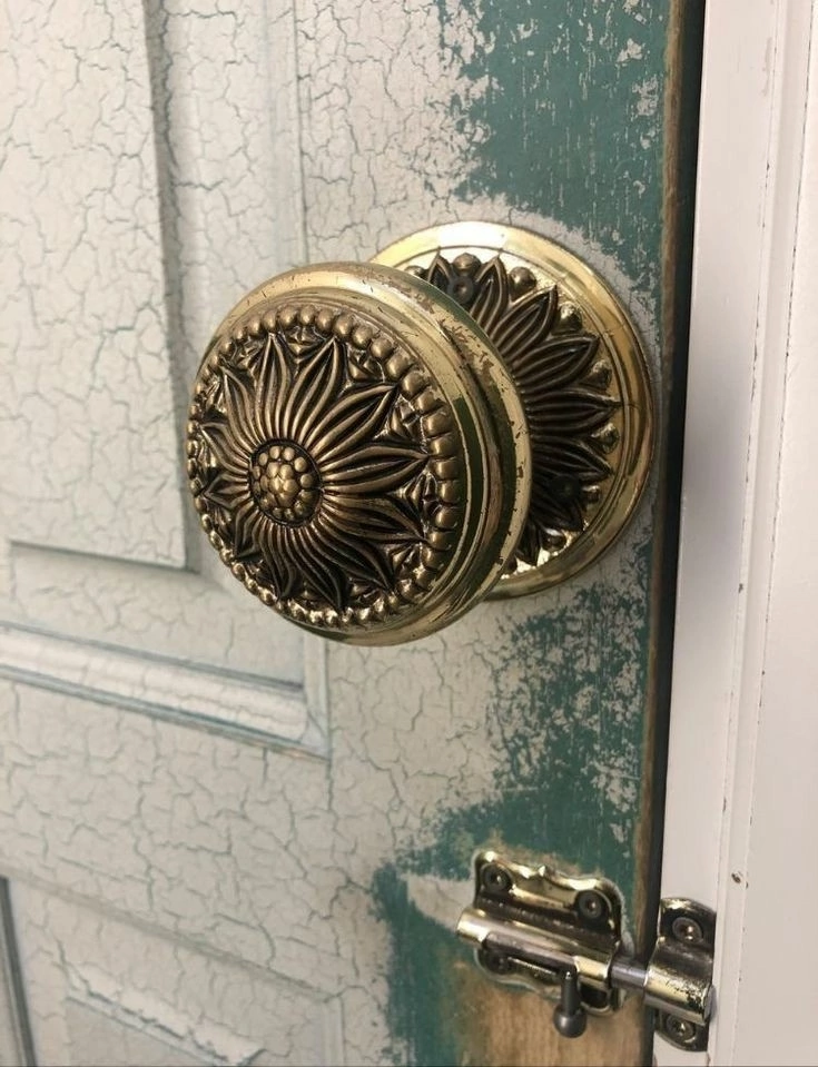 Житель личного храма