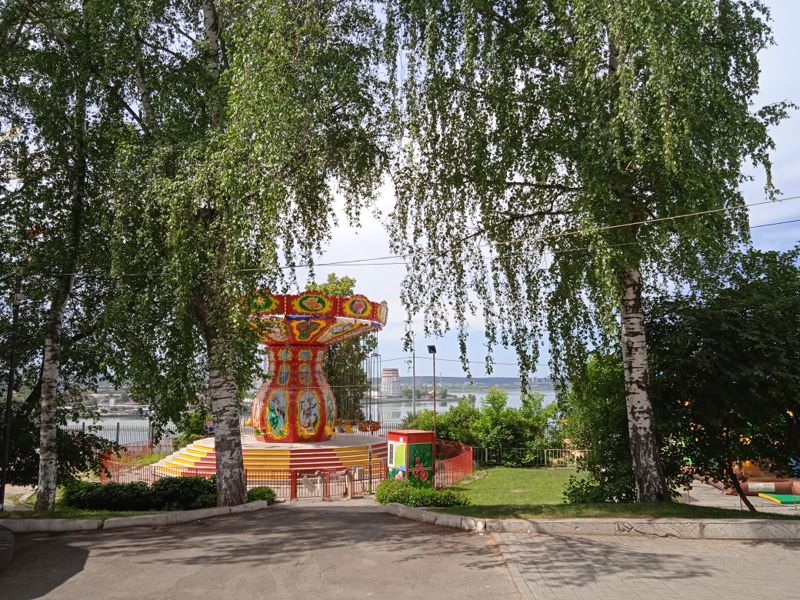 Мне бы в детство многоголосое