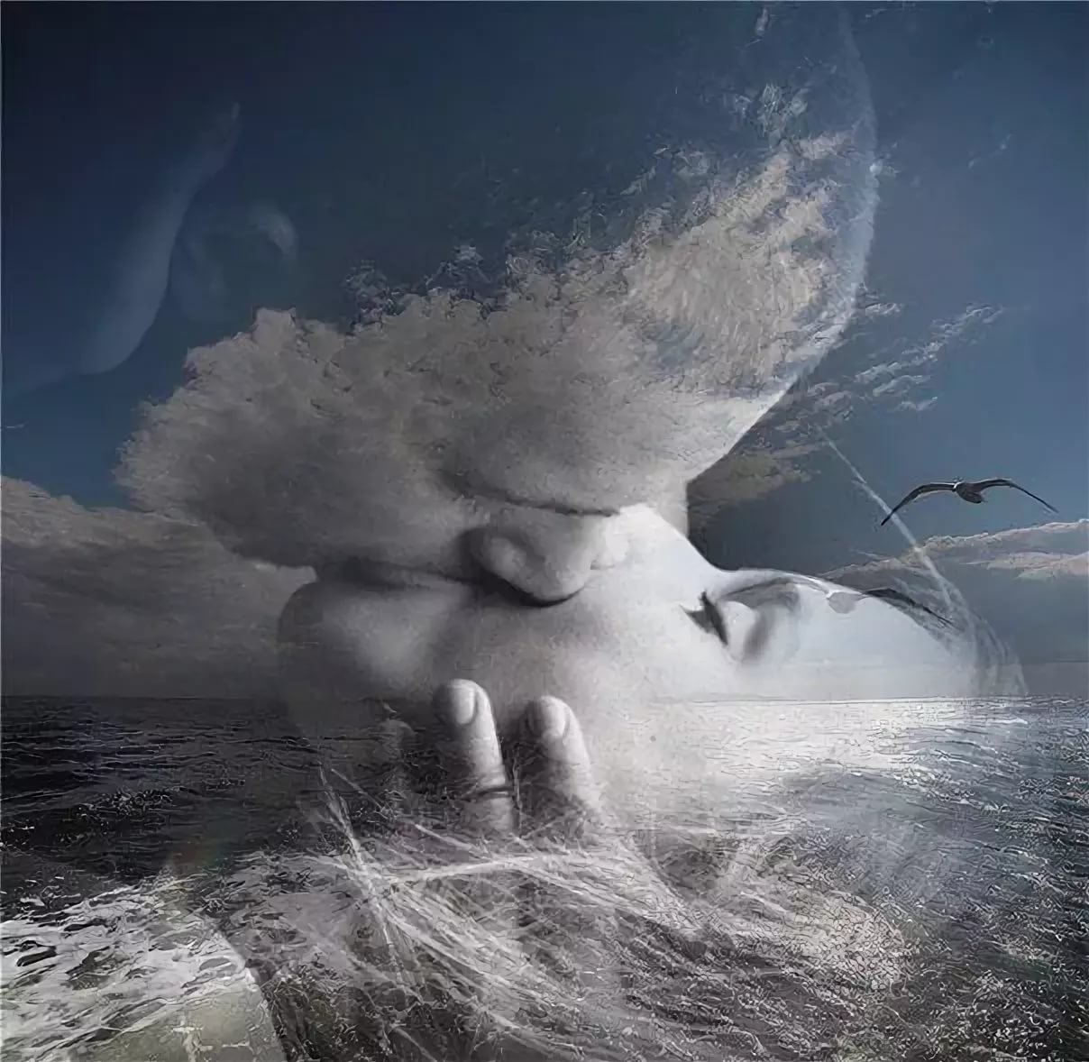 Это вечность где здесь в морской воде. Вечность любви. Нежность души. Раствориться в нежности. Влюбленные в облаках.