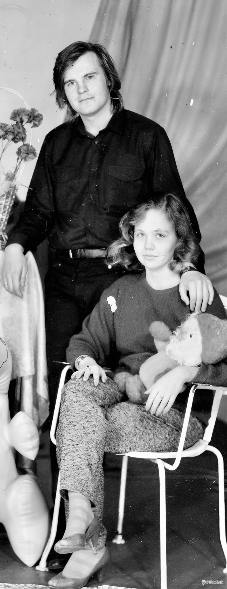 Друзьям туманной юности