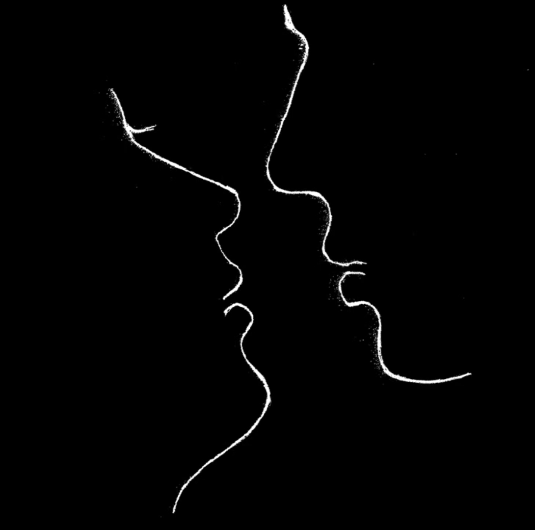 Поцелуй из чёрного квадрата...