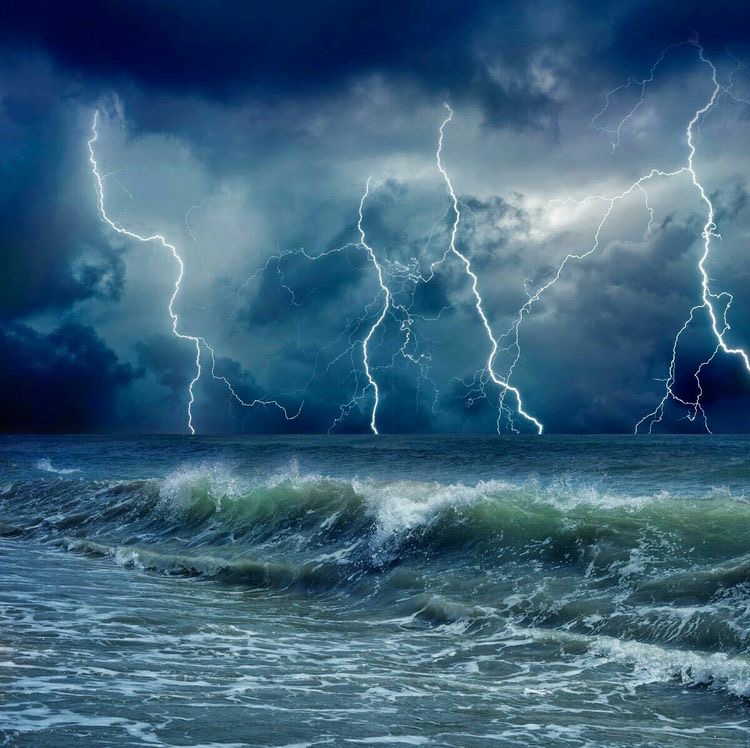 О чем мне море говорит?