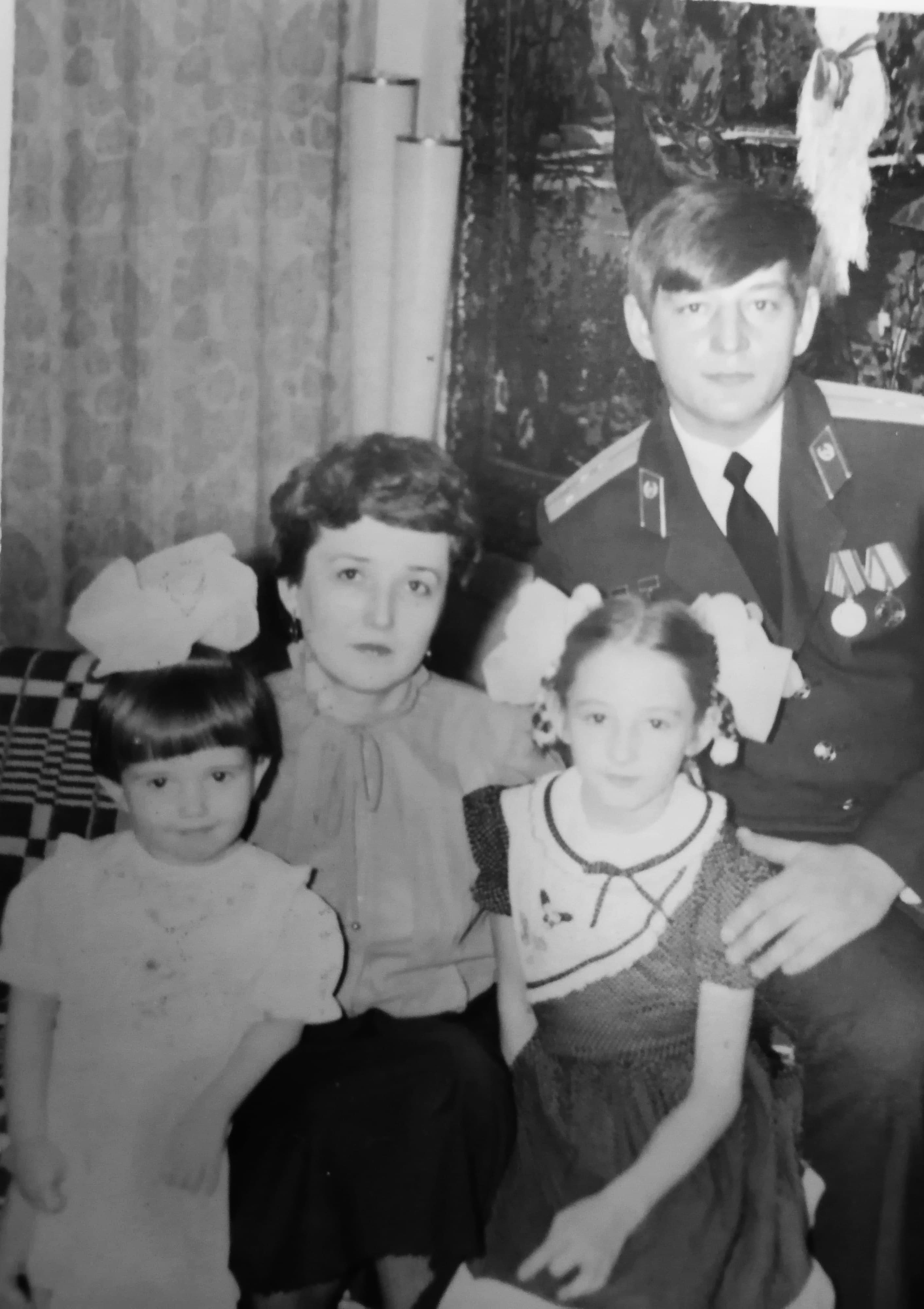 Черно-белый глянец