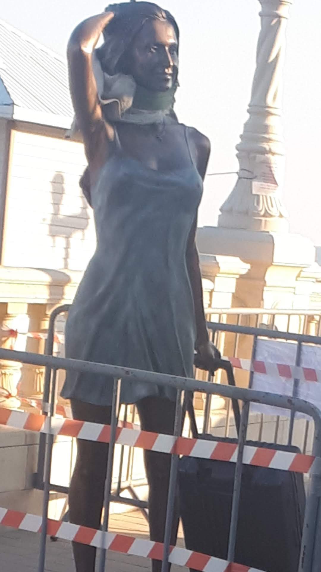 Муза и критик