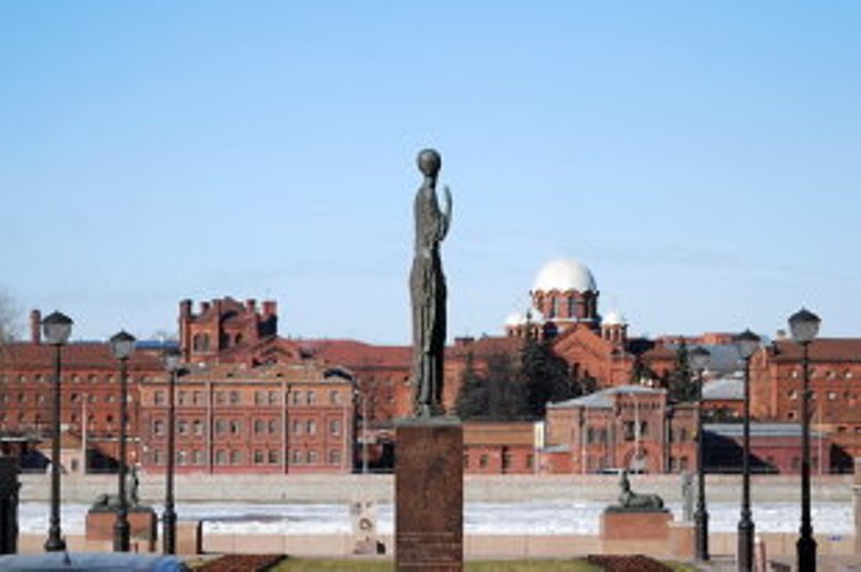 он видел только камуфляж, но говорил