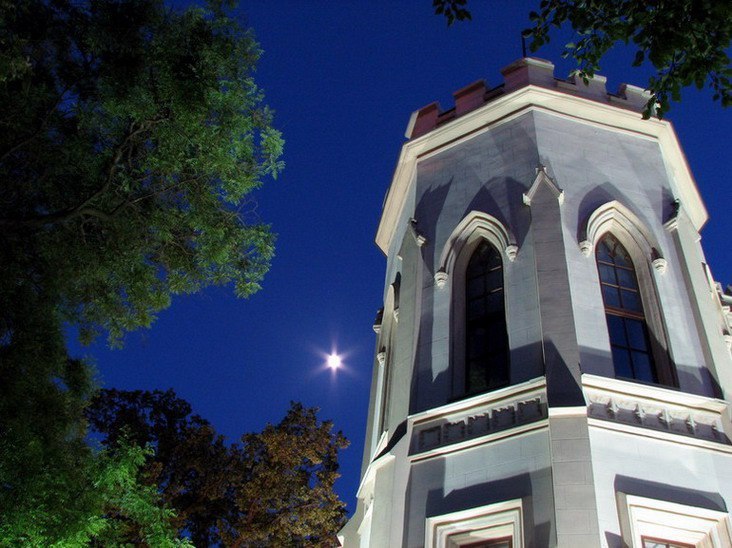 Затаилась Одесса тихонько