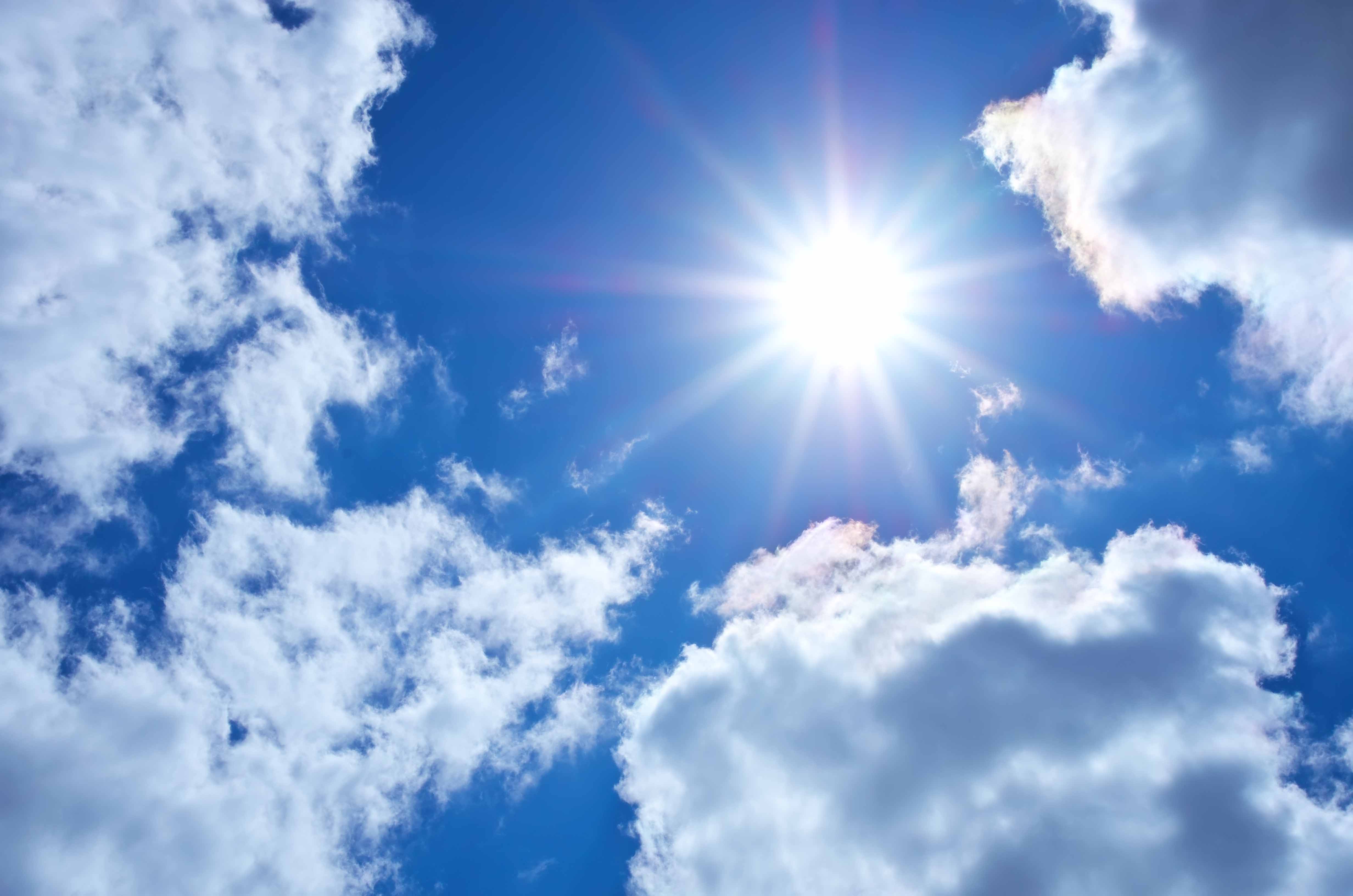 Яркий свет. Яркий свет. Божественный свет. Сияющую даль. Сияющую даль.