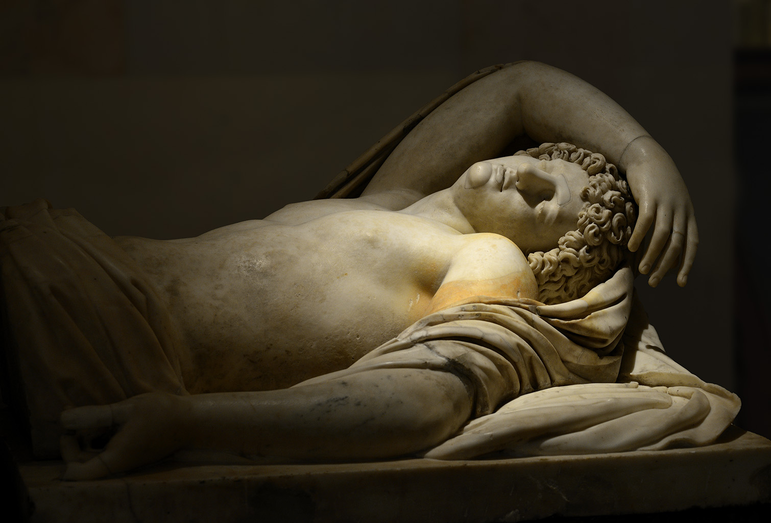 Сон святые люди. «Спящий Эндимион» (бронза, 1779),. Спящий Эндимион. Спящий Эндимион Щедрин. Спящий Эндимион скульптура.