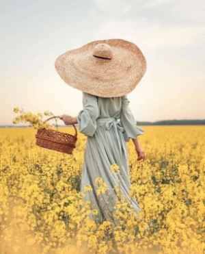 Лето нежится, лето ластится