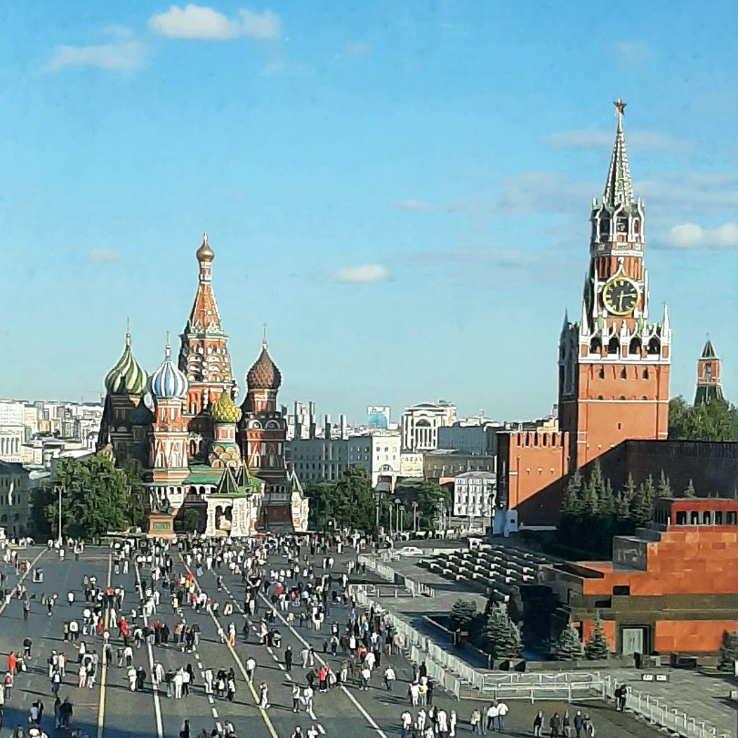 С днём рожденья, родная Москва