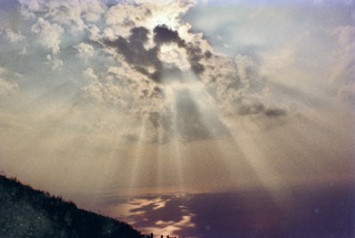 На морском берегу