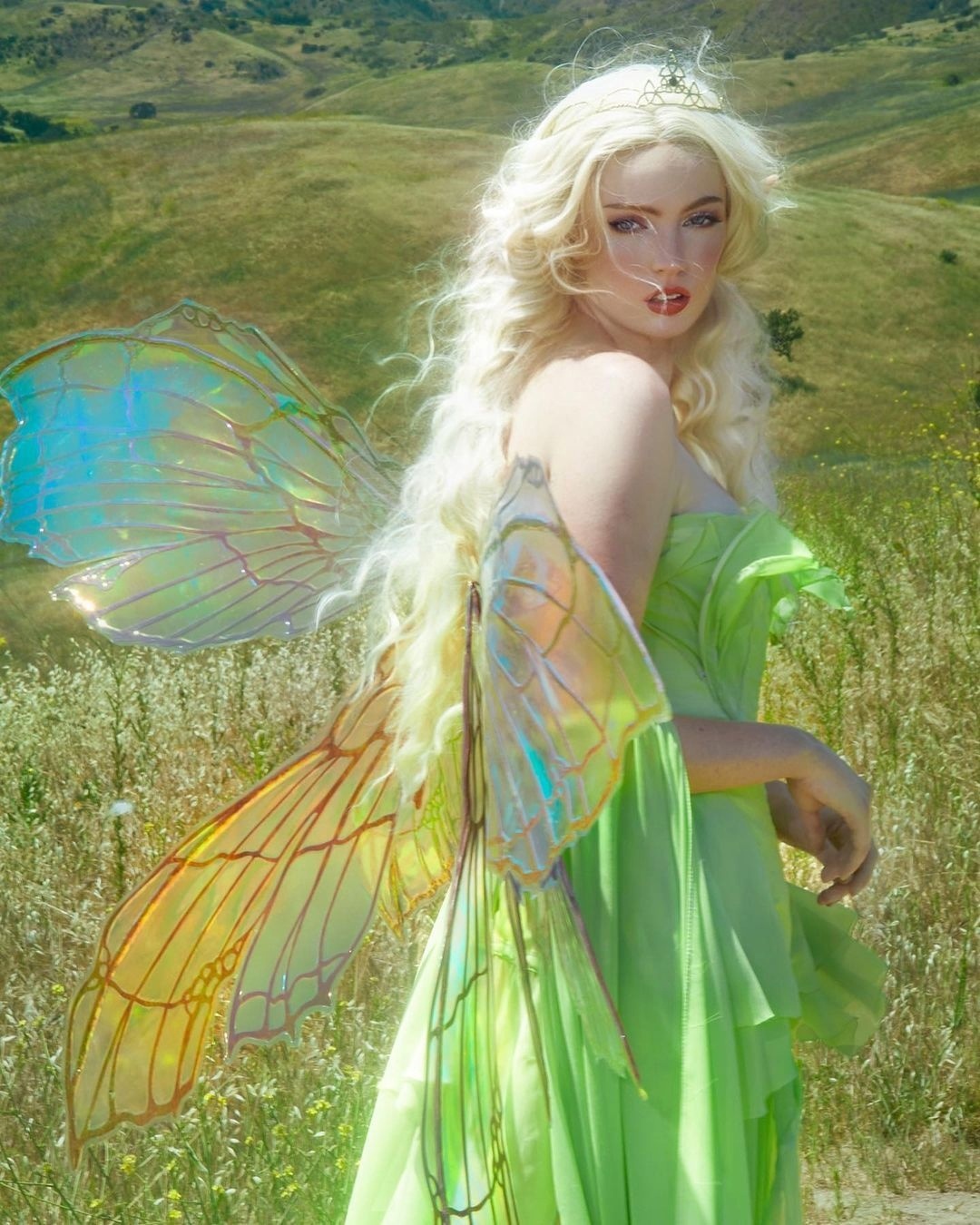 Волшебство с завитками кудрей