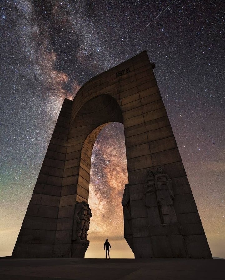 Альтернатива вiйнам, вбивствам. Вихiд