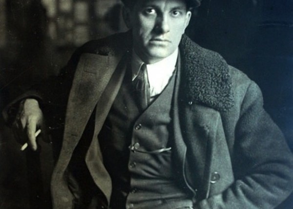 Болт на то забил...