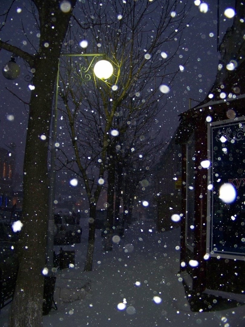 Вечер падающий снег. Снегопад. Падающий снег. Снег идет. Ночной снегопад.