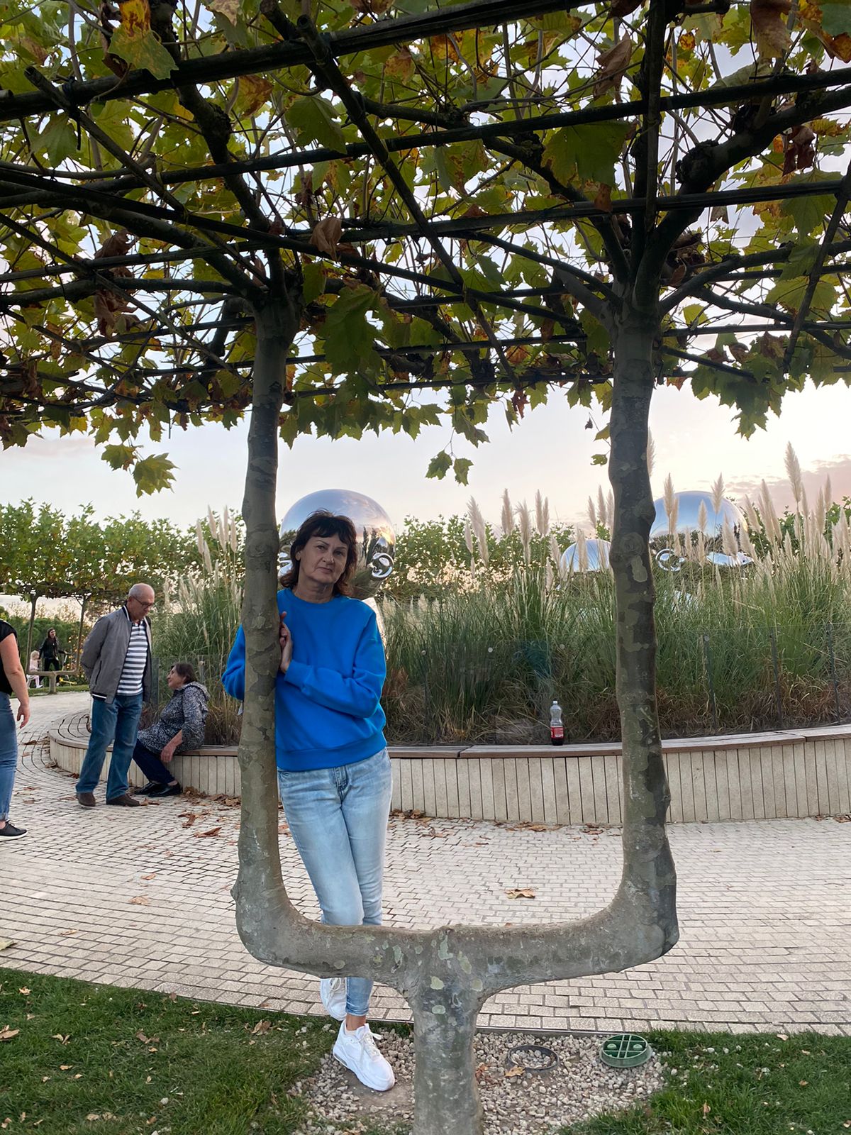 Разбудила тебя...