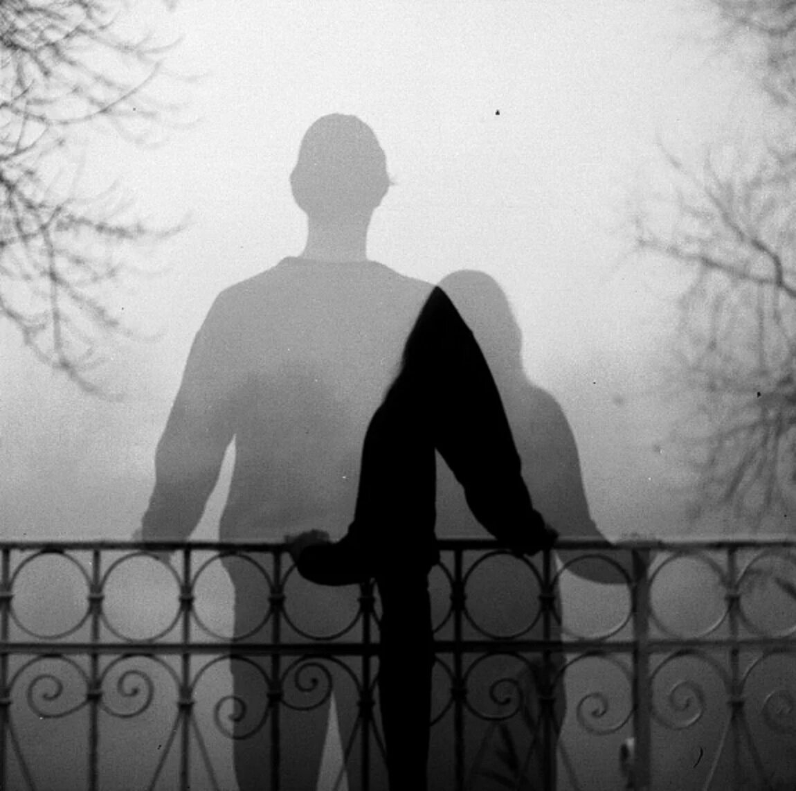 Ты ушла в мир иной. Женщина уйдет даже если любит. Рисунки со смыслом. Прощай навсегда любовь. Статусы про невозможность быть вместе.