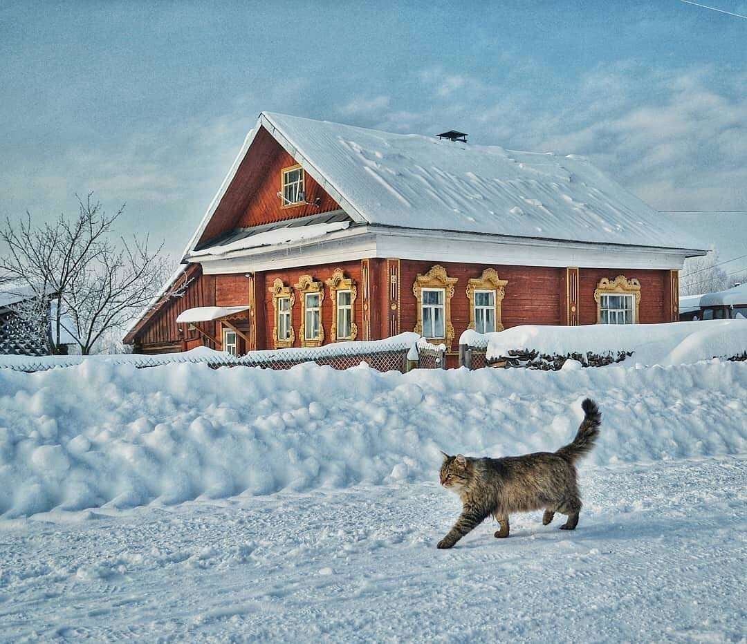 Фото зимнего домика в деревне Приехала. Встречает дом родимый... (Тамара 10) / Стихи.ру