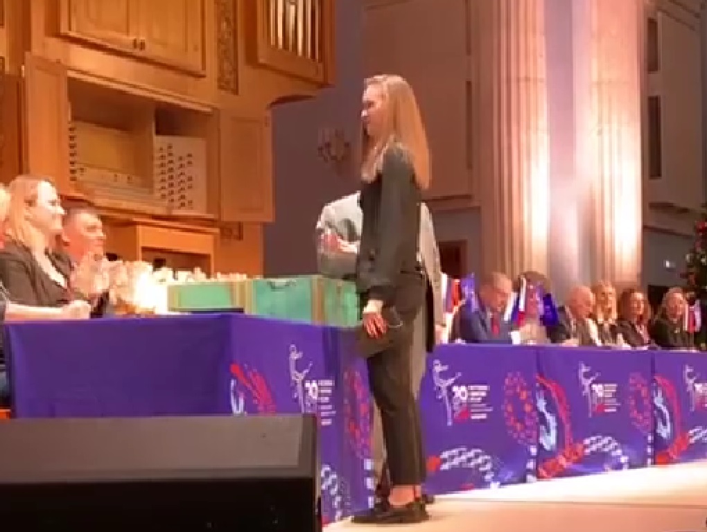 Первой в пятницу выступит Майя!
