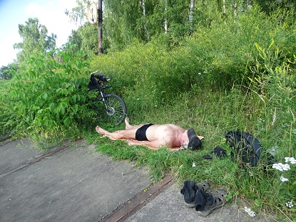 2021г. Лежал на тёплом берегу. 023к