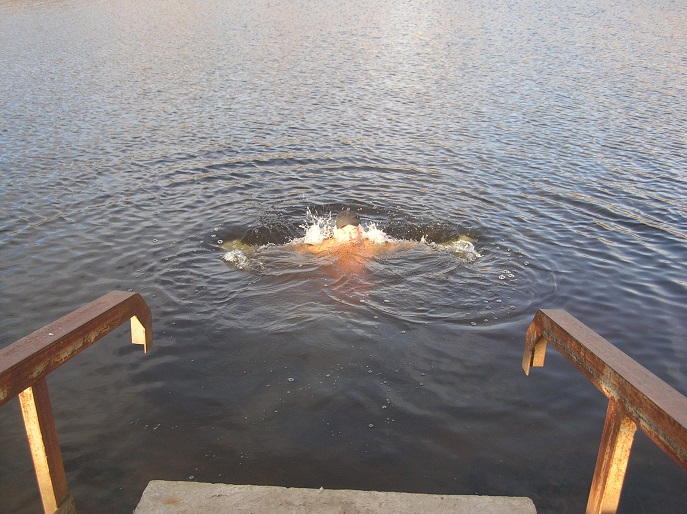 2021г. Канал открылся, лёд растаял. 035к