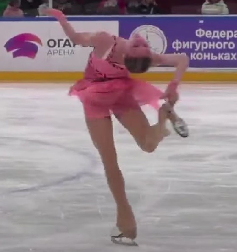Фигуристке Арине Моховой открытка