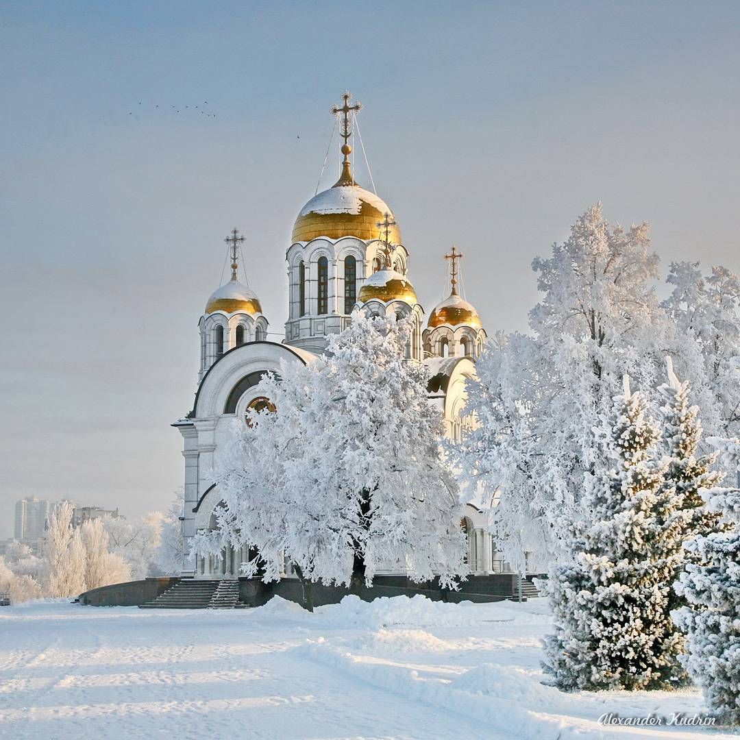Фото церквей и храмов россии зимой