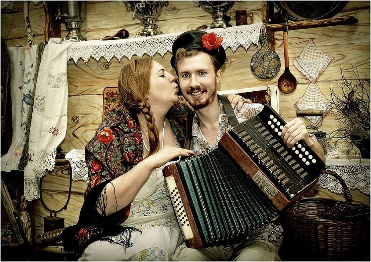 КАРА МЫЕК, КАРА КУЗ