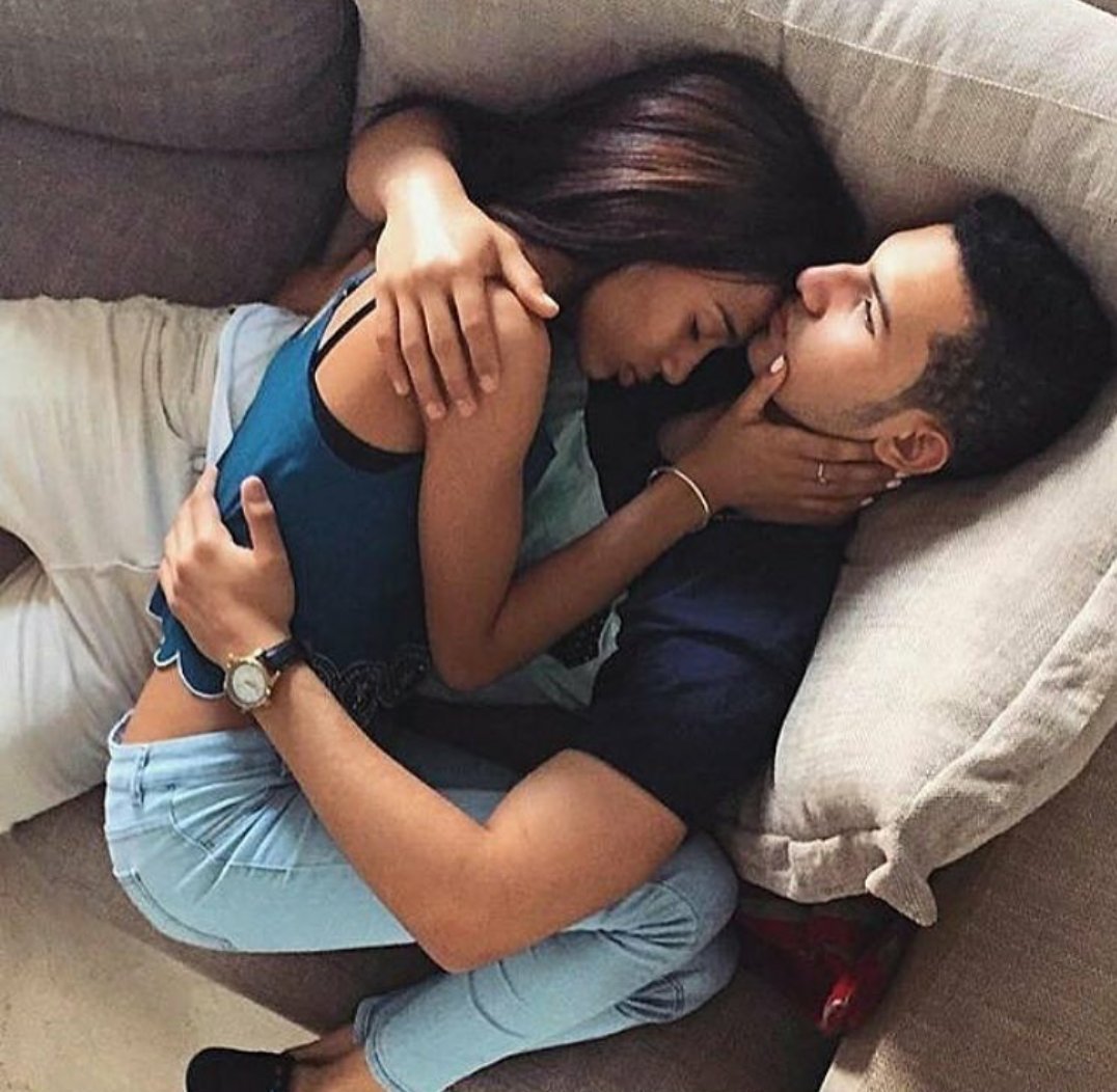 Нежный поцелуй. Счастливые воспоминания. Прекрасный вечер с любимым человеком. Душевные воспоминания. Песня когда каждый мечтает с тобою.