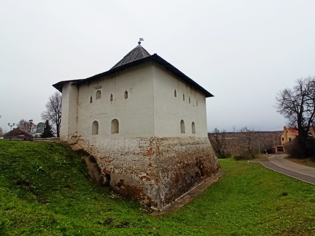 Спасская башня Вяземского Кремля