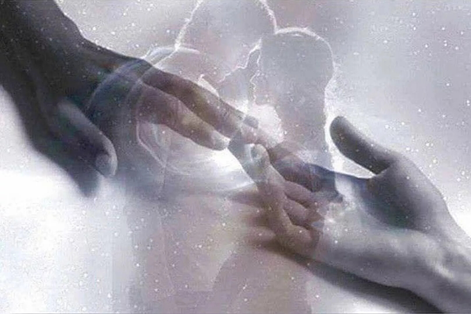 Как о многом сказать могут руки...