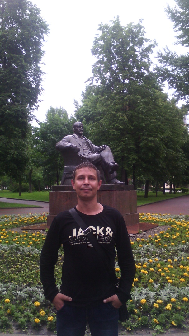 Тащу свой крест