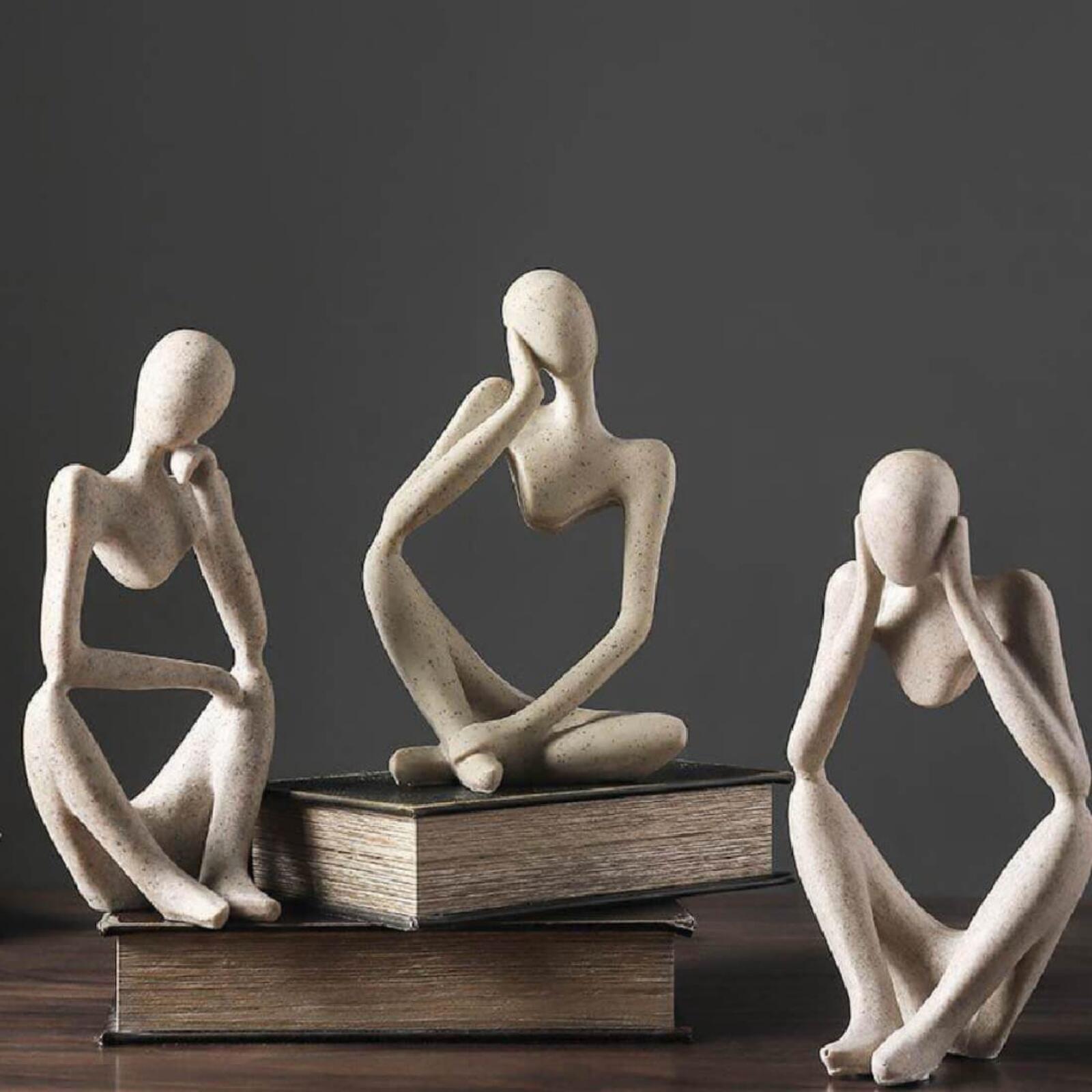 А Вечности река течёт и днем, и ночью