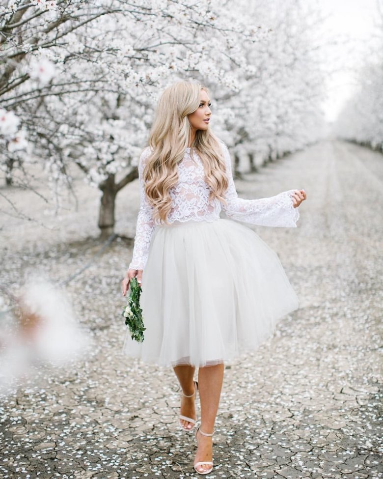 Я не ревную. Песня