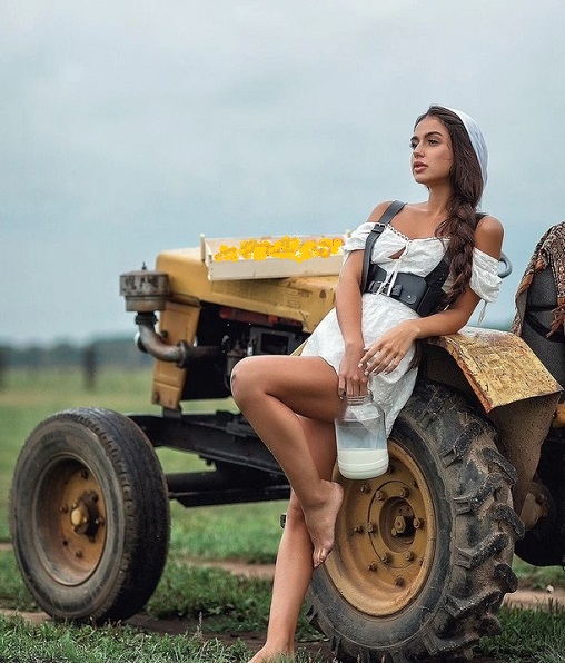 Сельская красавица - с почином!