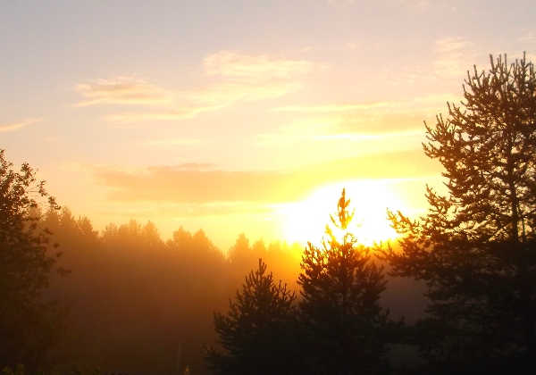 День наступал