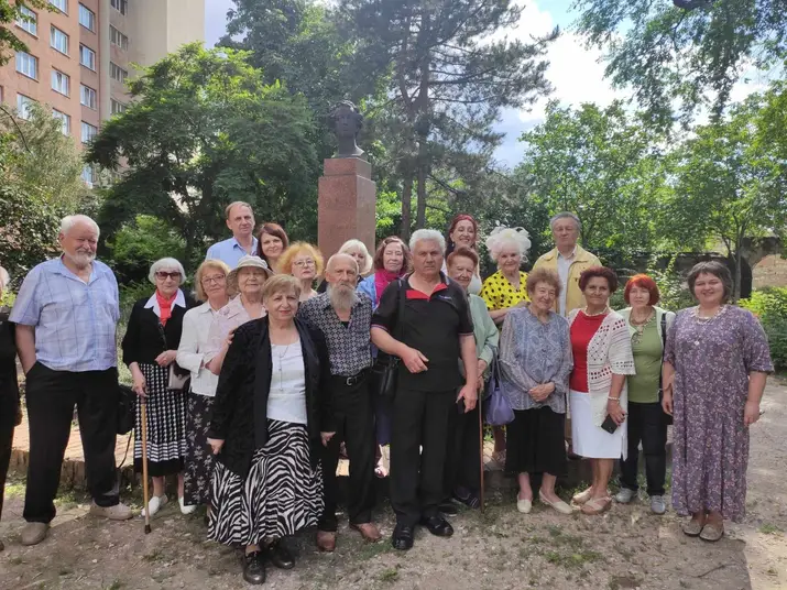 Пушкин, Пушкин, ты могуч!