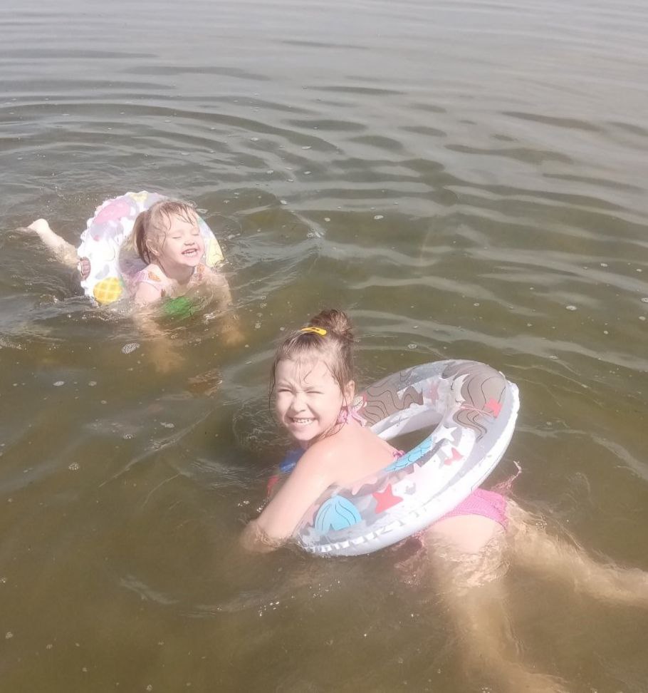 А родина всегда в глубинах сердца