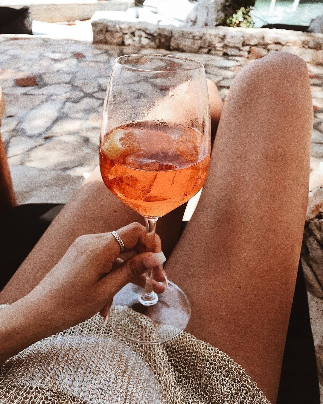 Вино и Женщина