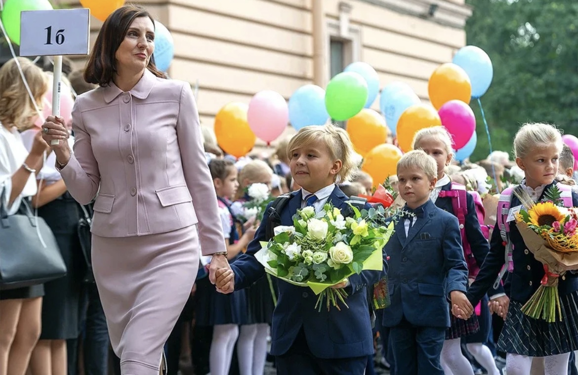 Учительнице