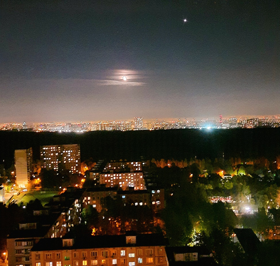 Закат звездою был пленён...