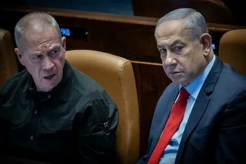 За что ушли Минобороны Галланта?